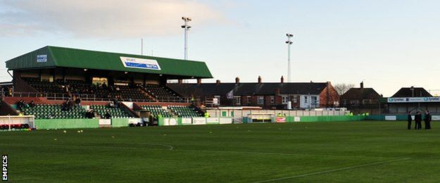 Young no se ha perdido un juego como local en el campo de Croft Park desde hace 31 años. Young no se ha perdido un juego como local en el campo de Croft Park desde hace 31 años.