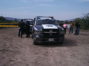 Elementos de la Policía Municipal de Tlajomulco acudieron al lugar.