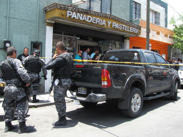 Vecinos dieron aviso a las autoridades quienes llegaron al lugar.