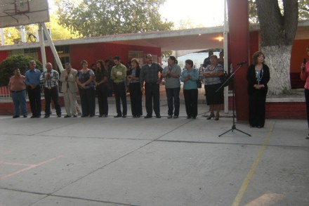 Una ceremonia en la escuela Venustiano Carranza del municipio de Nava, Coahuila.  Foto: Especial