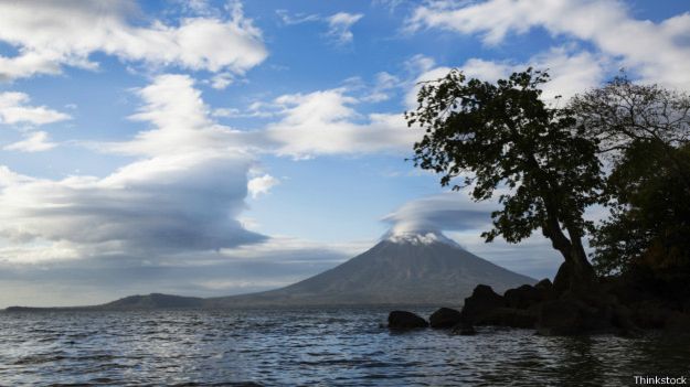 El Gran Lago de Nicaragua. El Gran Lago de Nicaragua.