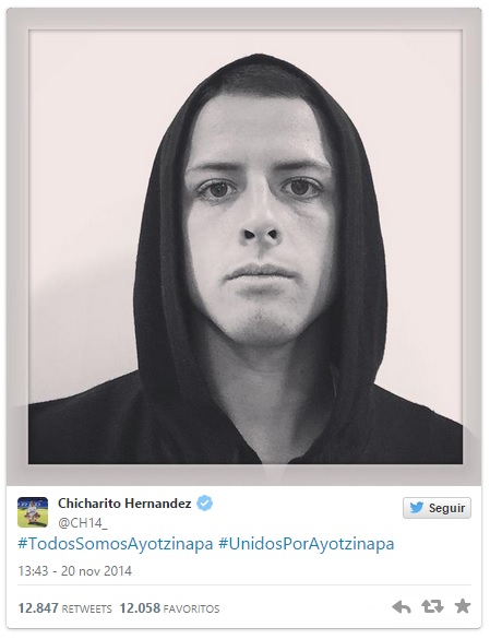Chicharito ya había mandado un mensaje de solidaridad el pasado 24 de octubre. Escribió entonces: “Mi solidaridad y oraciones a los normalistas desaparecidos de Ayotzinapa”. Este jueves están programadas en todo el mundo, alrededor de 200 acciones en apoyo a los estudiantes desaparecidos en Iguala. Chicharito ya había mandado un mensaje de solidaridad el pasado 24 de octubre. Escribió entonces: “Mi solidaridad y oraciones a los normalistas desaparecidos de Ayotzinapa”. Este jueves están programadas en todo el mundo, alrededor de 200 acciones en apoyo a los estudiantes desaparecidos en Iguala.