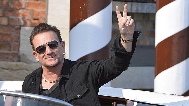 AFP El cantante irlandés siempre aparece con gafas de sol de diferente opacidad