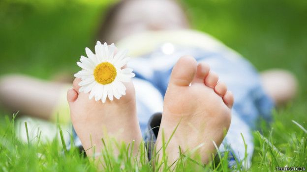 Algunas personas tienen un olor más agradable que otras. Algunas personas tienen un olor más agradable que otras.