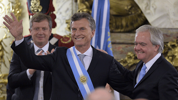 El nuevo presidente argentino no recurrirá la decisión de declarar inconstitucional el acuerdo con Irán. El nuevo presidente argentino no recurrirá la decisión de declarar inconstitucional el acuerdo con Irán.