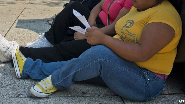 El 70% de los mexicanos padece obesidad o sobrepeso. El 70% de los mexicanos padece obesidad o sobrepeso.