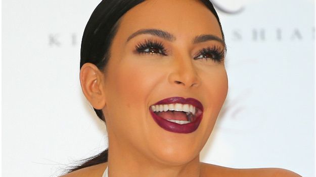 A Kardashian no le trae problemas... Otra historia aplica al resto de las mortales. A Kardashian no le trae problemas... Otra historia aplica al resto de las mortales.