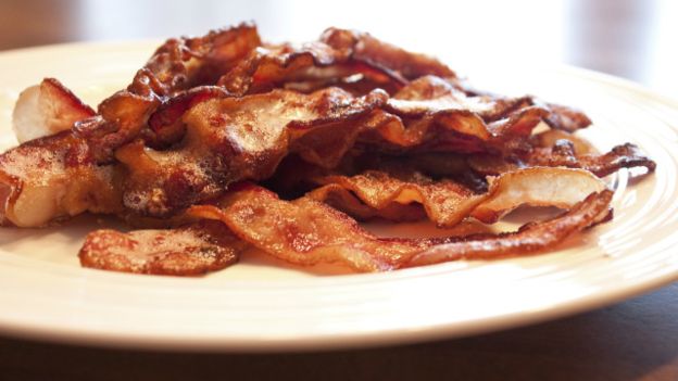 La tocineta o tocino no es una bomba nuclear gastronómica. La tocineta o tocino no es una bomba nuclear gastronómica.
