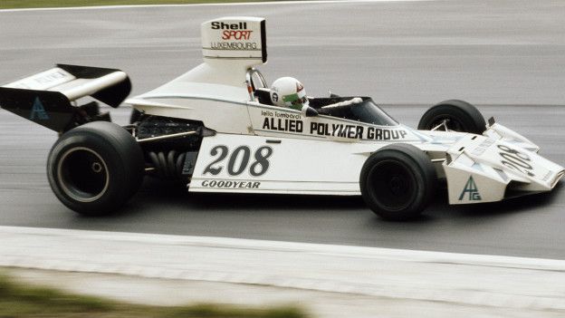 Lella Lombardi es la única mujer que ha conseguido puntuar en F1. Lella Lombardi es la única mujer que ha conseguido puntuar en F1.