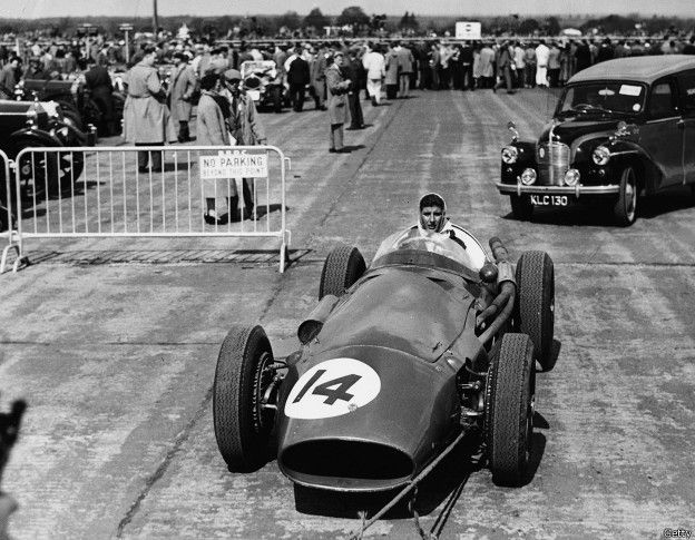 Maria Teresa de Filippis fue la primera mujer en correr un Gran Premio de F1. Maria Teresa de Filippis fue la primera mujer en correr un Gran Premio de F1.