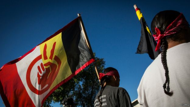 Los Sioux buscan reconocimiento para la República de Lakota desde el siglo XVIII. Los Sioux buscan reconocimiento para la República de Lakota desde el siglo XVIII.