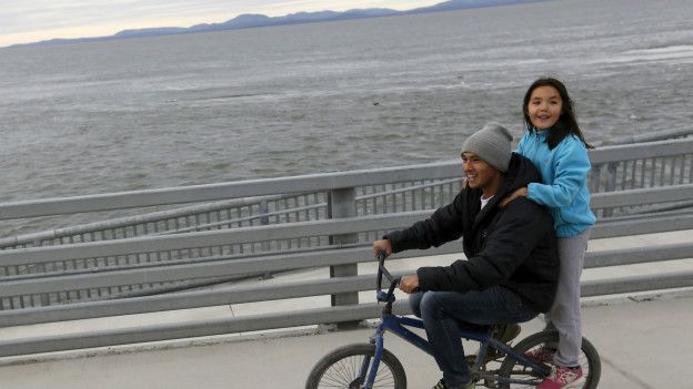 El fondo le concede dinero a cada uno de los residentes de Alaska El fondo le concede dinero a cada uno de los residentes de Alaska
