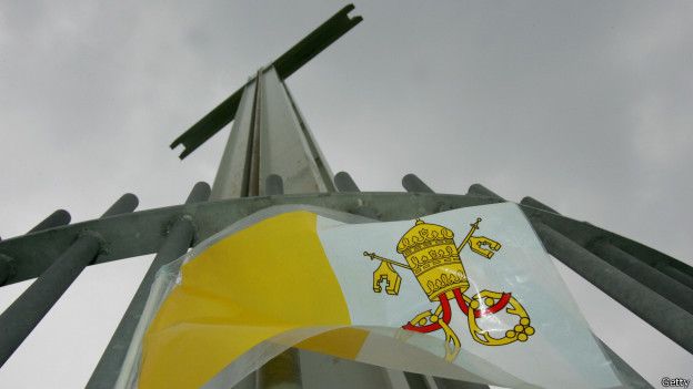 La iglesia católica en Irlanda ofreció compensaciones financieras a cambio de que las víctimas guardaran silencio.