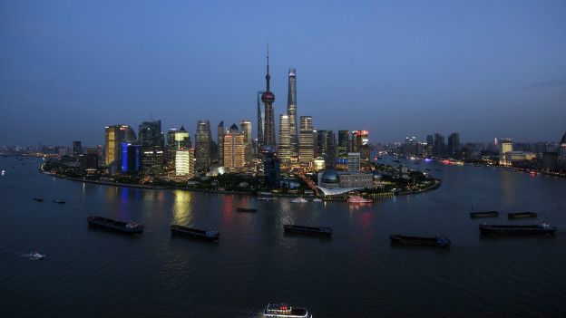 El distrito de Pudong en Shangai es uno de los casos más exitosos de desarrollo urbanístico en China. El distrito de Pudong en Shangai es uno de los casos más exitosos de desarrollo urbanístico en China.