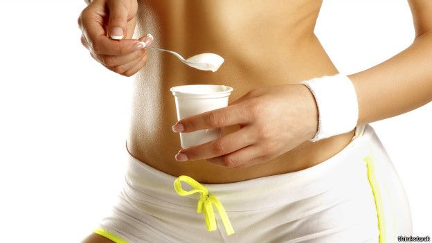 Los probióticos como el yogur mejoran la salud intestinal. Los probióticos como el yogur mejoran la salud intestinal.