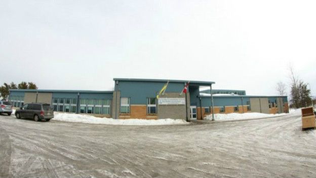 La Loche es una comunidad muy remota en el noreste de Canadá. La Loche es una comunidad muy remota en el noreste de Canadá.