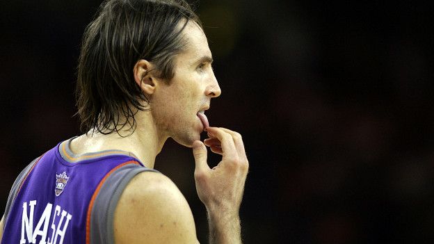 Steve Nash, con un acierto de 90,4%, es el mejor lanzador de tiros libres de la historia de la NBA. Steve Nash, con un acierto de 90,4%, es el mejor lanzador de tiros libres de la historia de la NBA.