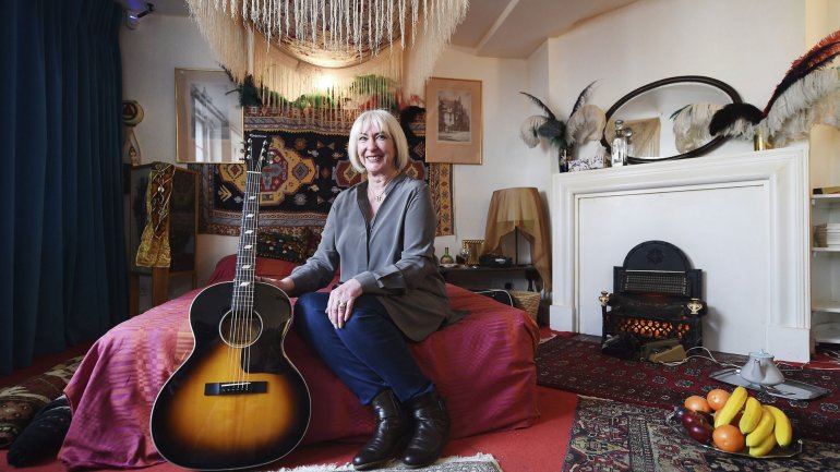 Kathy Etchingham, quien fue novia de Jimi Hendrix Kathy Etchingham, quien fue novia de Jimi Hendrix