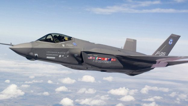 La USAF reconoció los fallos en los asientos eyectables y la La USAF reconoció los fallos en los asientos eyectables y la