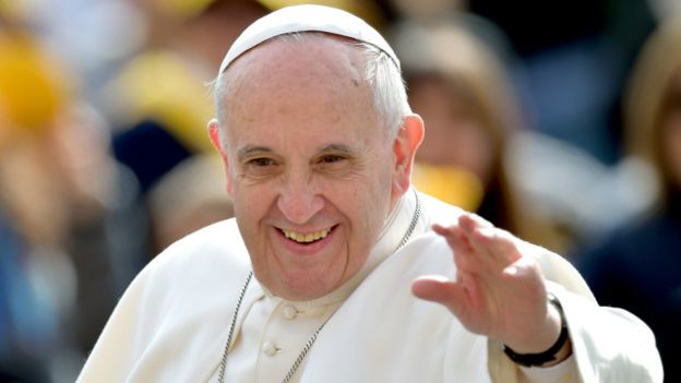 El papa busca el acercamiento de las iglesias cristianas como meta de su papado. El papa busca el acercamiento de las iglesias cristianas como meta de su papado.