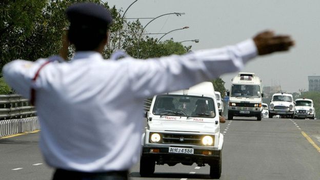 En India, 1 millón de personas han muerto en accidentes de tránsito en la última década En India, 1 millón de personas han muerto en accidentes de tránsito en la última década