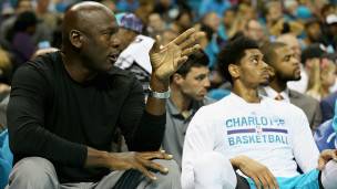 El activo de más valor de Jordan es su participación accionaria en los Charlotte Hornets. El activo de más valor de Jordan es su participación accionaria en los Charlotte Hornets.