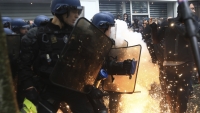 Fuertes choques entre los manifestantes y la Policía: así vive Francia el Primero de Mayo