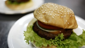 Europa vive una fiebre de la hamburguesa, pero ¿nació realmente en este continente?