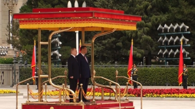 Vladímir Putin y Xi Jinping se reúnen en Pekín