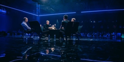 Expertos en renta básica universal charlan en una mesa redonda en Slush (evento tecnológico en Helsinki) el pasado 1 de diciembre.
