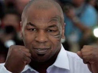 Mike Tyson llegó por un rápidito con su esposa y la encontró con Brad Pitt