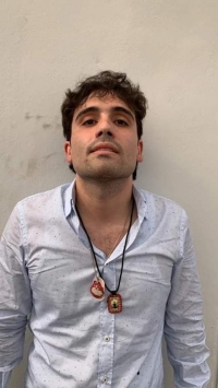 Gobierno de México detiene y luego libera al hijo de &#039;El Chapo&#039; Guzmán para &quot;tratar de evitar más violencia&quot;