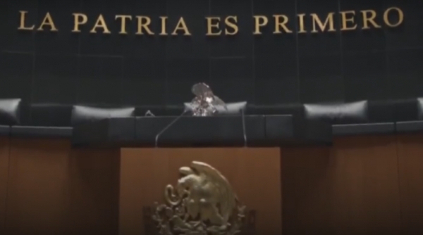 &quot;¿En qué mundo viven? El Gobierno no es para enriquecerse, sino para servir&quot;