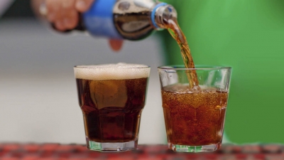 Les están dado hasta en el carnet de identidad.