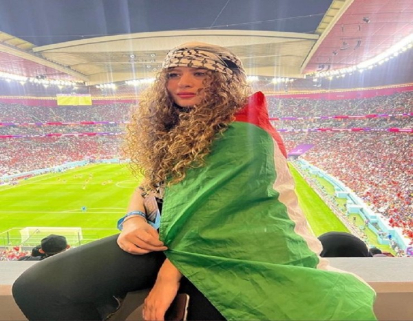 La joven palestina que abofeteó a un soldado israelí apareció en el Mundial de Qatar: Hace falta apoyar a Palestina con actos, no solo palabras