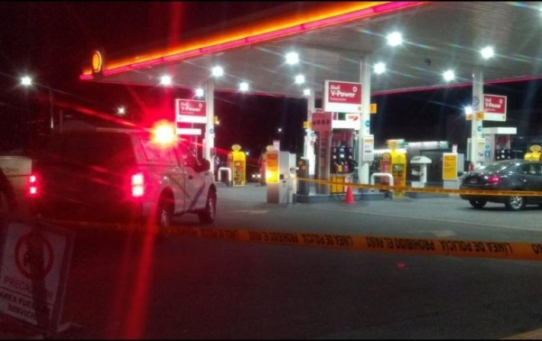 Los hechos ocurrieron en una gasolinera ubicada en el cruce de Camino al Iteso y Periférico.