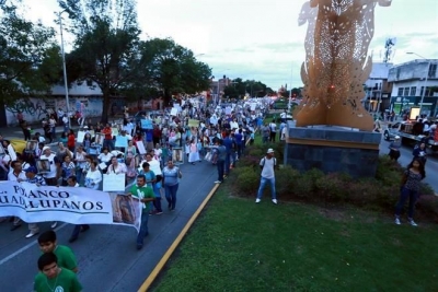 Hoy se prevé una nueva manifestación de grupos de católicos que se oponen a la escultura, instalada sobre Calzada Federalismo.