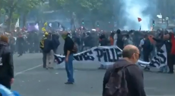 Reforma laboral en Francia: miles protestan en la primera marcha nacional convocada en París