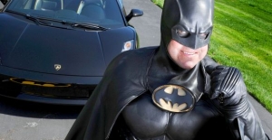Muere ‘Batman filántropo’ en accidente de tráfico en Maryland