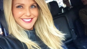 La modelo Christie Brinkley de 61 años ofrece tips para estar siempre bellas pese a la edad