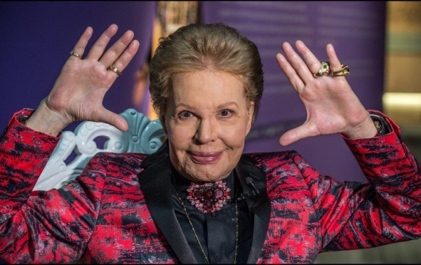 Walter Mercado participó en más de diez telenovelas, entre las que se encuentran &quot;Un adiós en el recuerdo&quot;, &quot;Larga distancia&quot;, &quot;Yo no pedí vivir&quot; y &quot;La intrusa&quot;.