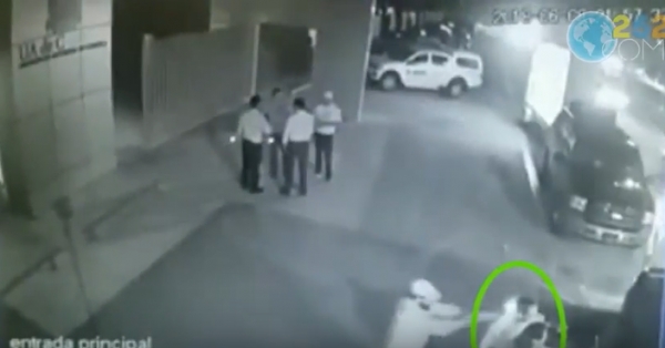 Asesinan a tiros a un candidato priista mientras se hacía una &#039;selfi&#039; con una seguidora