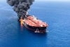 Un petrolero se incendió frente a la costa de Yemen después de un ataque con misiles de los hutíes.