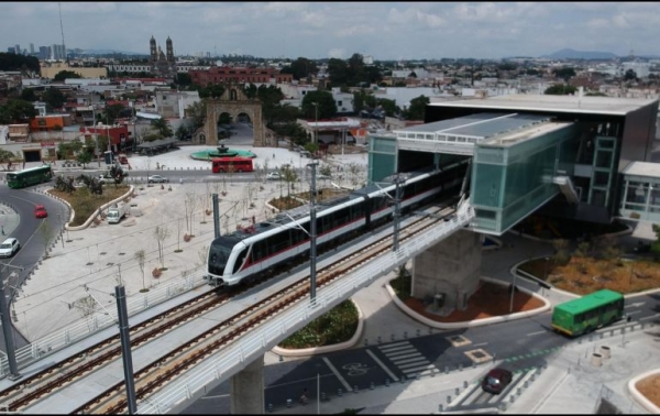 Se estima que las personas que a partir de hoy aborden la Línea 3 del Tren Ligero tarden sólo 33 minutos para ir desde el Periférico, en Zapopan, hasta la Nueva Central Camionera, en Tlaquepaque.