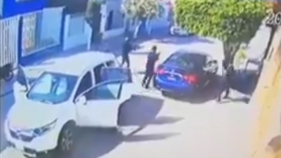 Graban cómo sicarios del Cártel Jalisco Nueva Generación ejecutan a un primo del narcotraficante &#039;El Marro&#039; en México