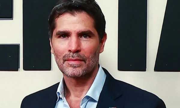 Eduardo Verástegui llamó &quot;señor&quot; a Karla Sofía Gascón.