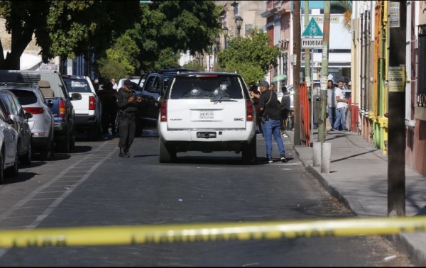 Ayer lunes sujetos armados agredieron al ex fiscal Luis Carlos Nájera, cuando se encontraba en un restaurante en Av. Chapultepec.