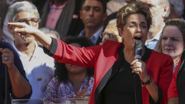Dilma Rousseff, en un acto por el Día del Trabajador: &quot;Nunca recibí coimas&quot;