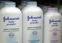 Johnson &amp; Johnson condenada a pagar 72 millones de dólares por muerte por cáncer vinculada con sus polvos de talco