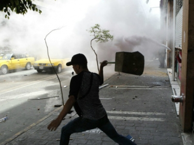 Según la corporación policiaca, drones son utilizados para identificar a los agresores